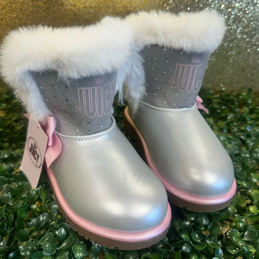 Juicy Couture stylish silver